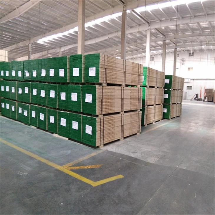 Construction Grade Pine Lvl Scaffolding Planks Structural Pine Wood 25mm 30mm 35mm OSHA Certificate Wooden Plank / LVL Scaffold